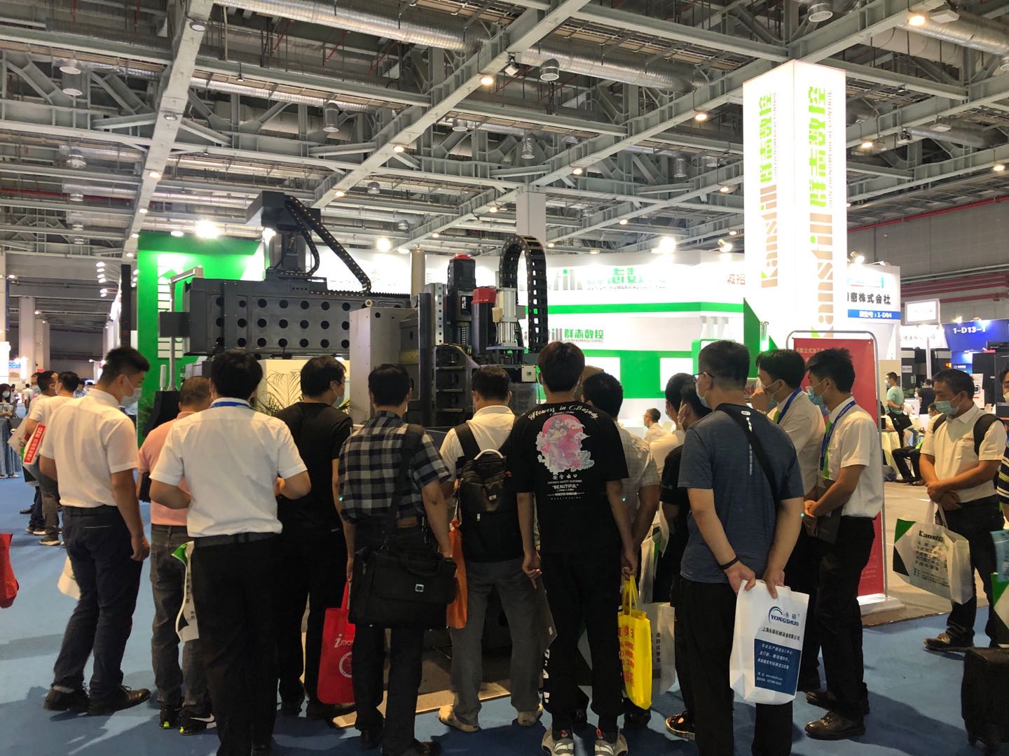 CEM China Machine Tool Exhibition held in Shanghai National Convention and Exhibition Center from July 1 to 4 CEM China Machine Tool Exhibition held in Shanghai National Convention and Exhibition Center from July 1 to 4