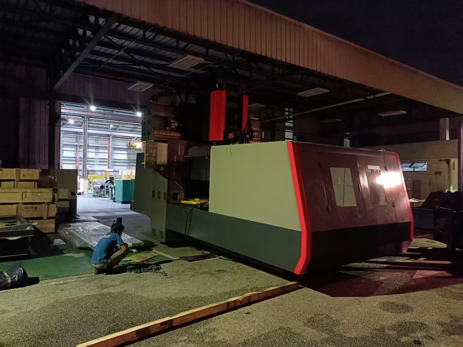 KS2518 double column machining center safe arrival to the Malaysian client's factory