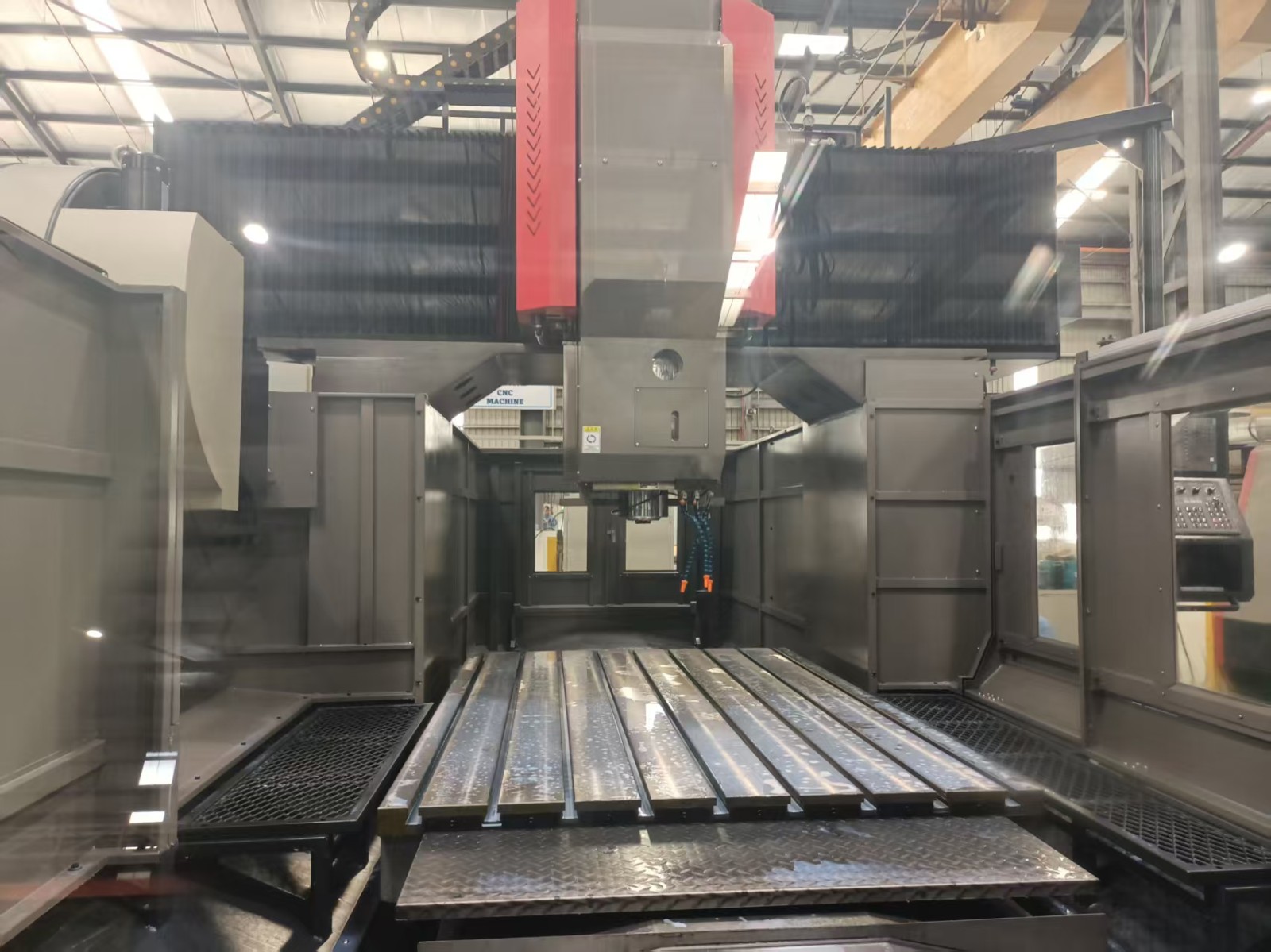 KS2518 double column machining center safe arrival to the Malaysian client's factory